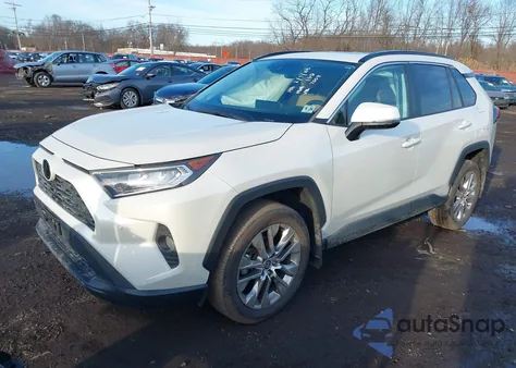 2021 Toyota Rav4 Xle Premium из США, поврежденный, VIN 2T3A1RFV2MW217009